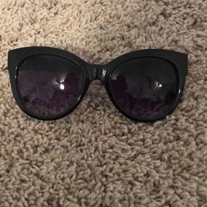 black sunglasses